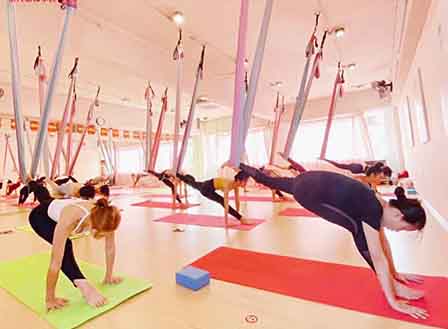 广州瑜伽空中集训教培班-东方瑜伽学院