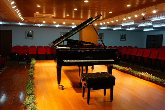 广东钢琴专业学校一览表_广东开放大学佛山艺术分校