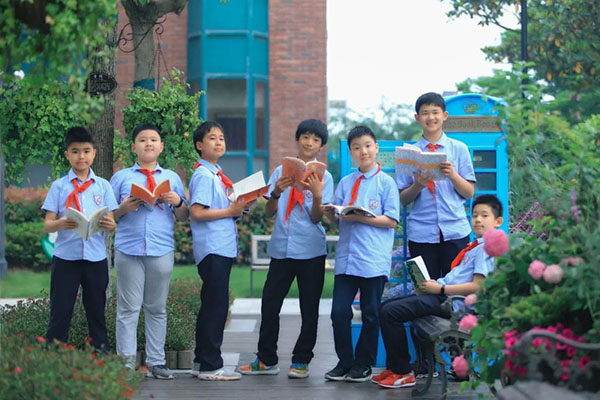 2020年上海新纪元双语学校五（1）班毕业照